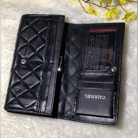 Vintage CHANEL Black Quilted Wallet  Good Condition - Picture 5 of 16